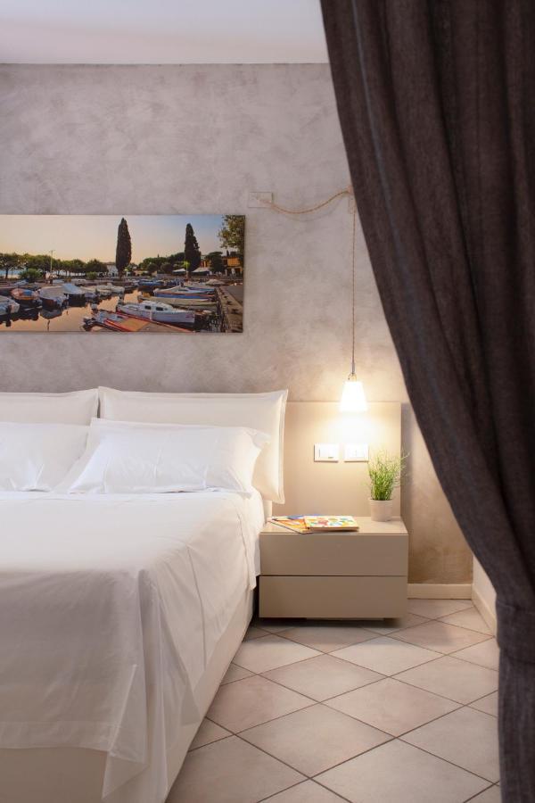 Chiare Ginestre Apartment ซานเฟลีเช เดล เบนาโก ภายนอก รูปภาพ